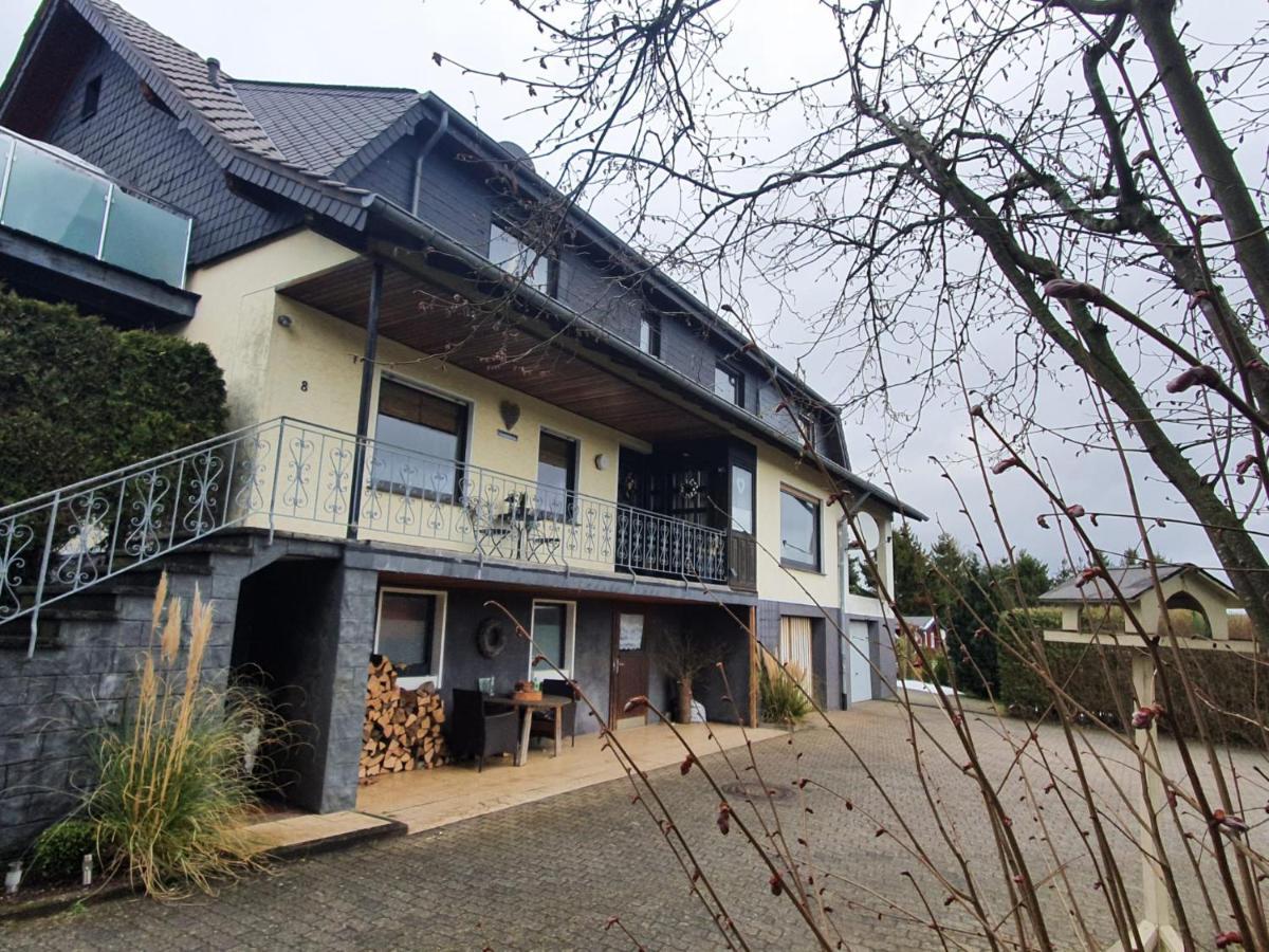 Schoene Aussicht Nettersheim Esterno foto
